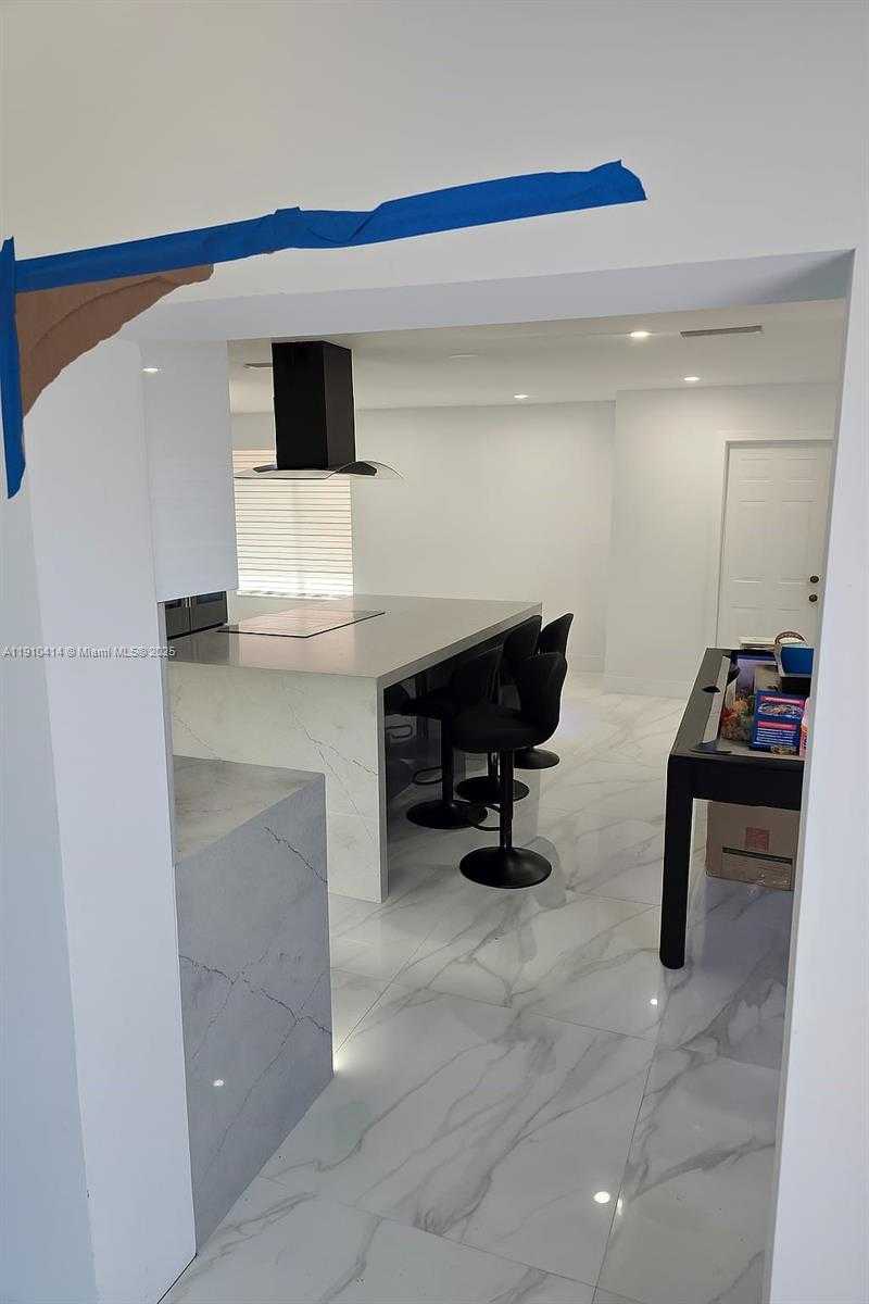 Small Image of 9313 NORTH WEST 24TH PL #9313, Pembroke Pines Number 13