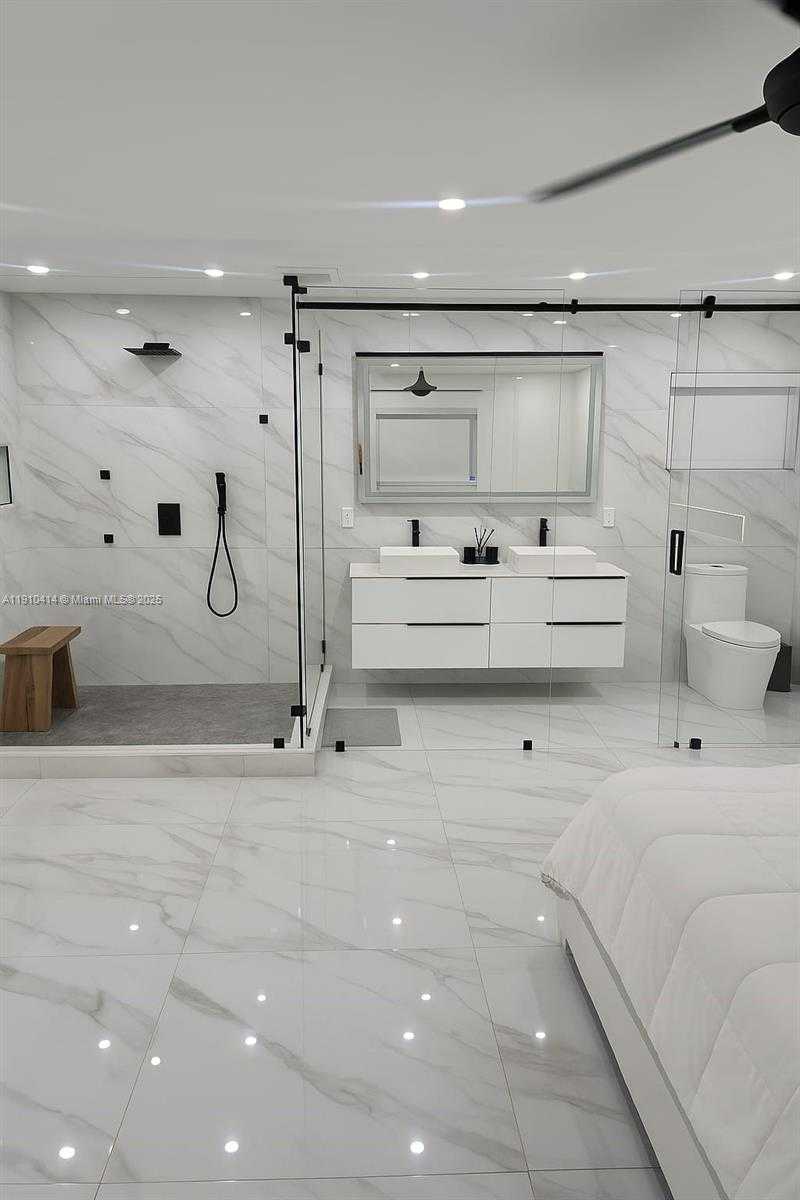 Small Image of 9313 NORTH WEST 24TH PL #9313, Pembroke Pines Number 19