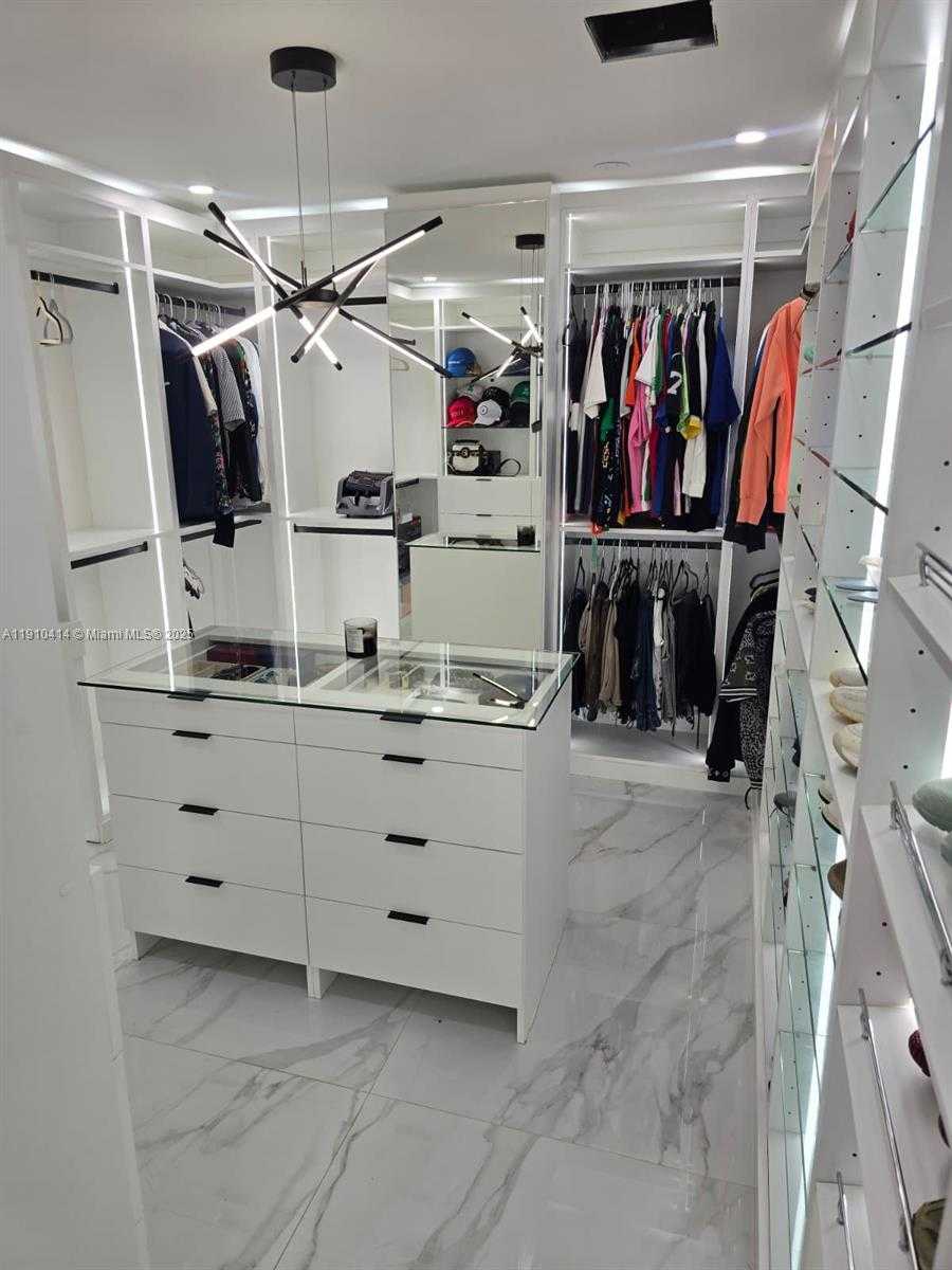 Small Image of 9313 NORTH WEST 24TH PL #9313, Pembroke Pines Number 23