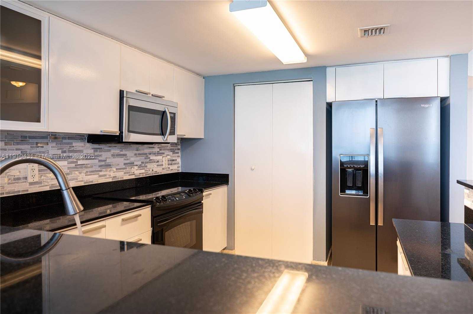 Small Image of 16699 COLLINS AVE #601, Sunny Isles Beach Number 13