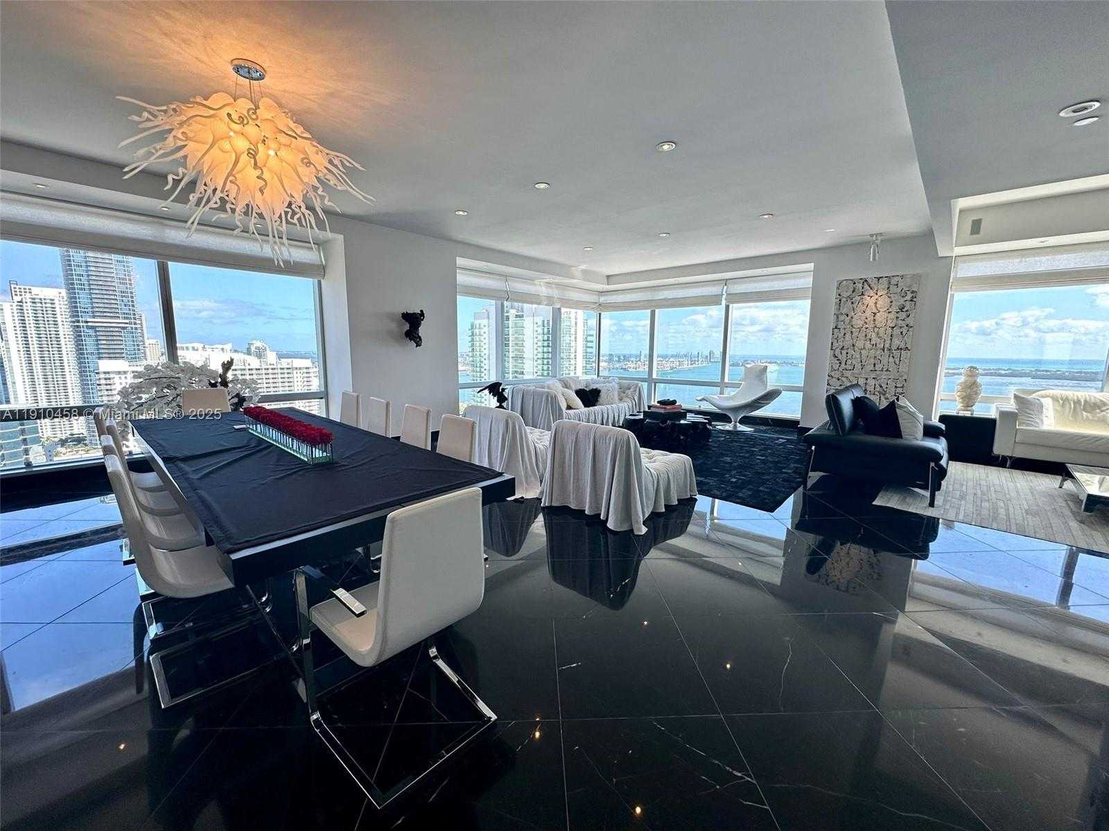 Small Image of Miami Number 14