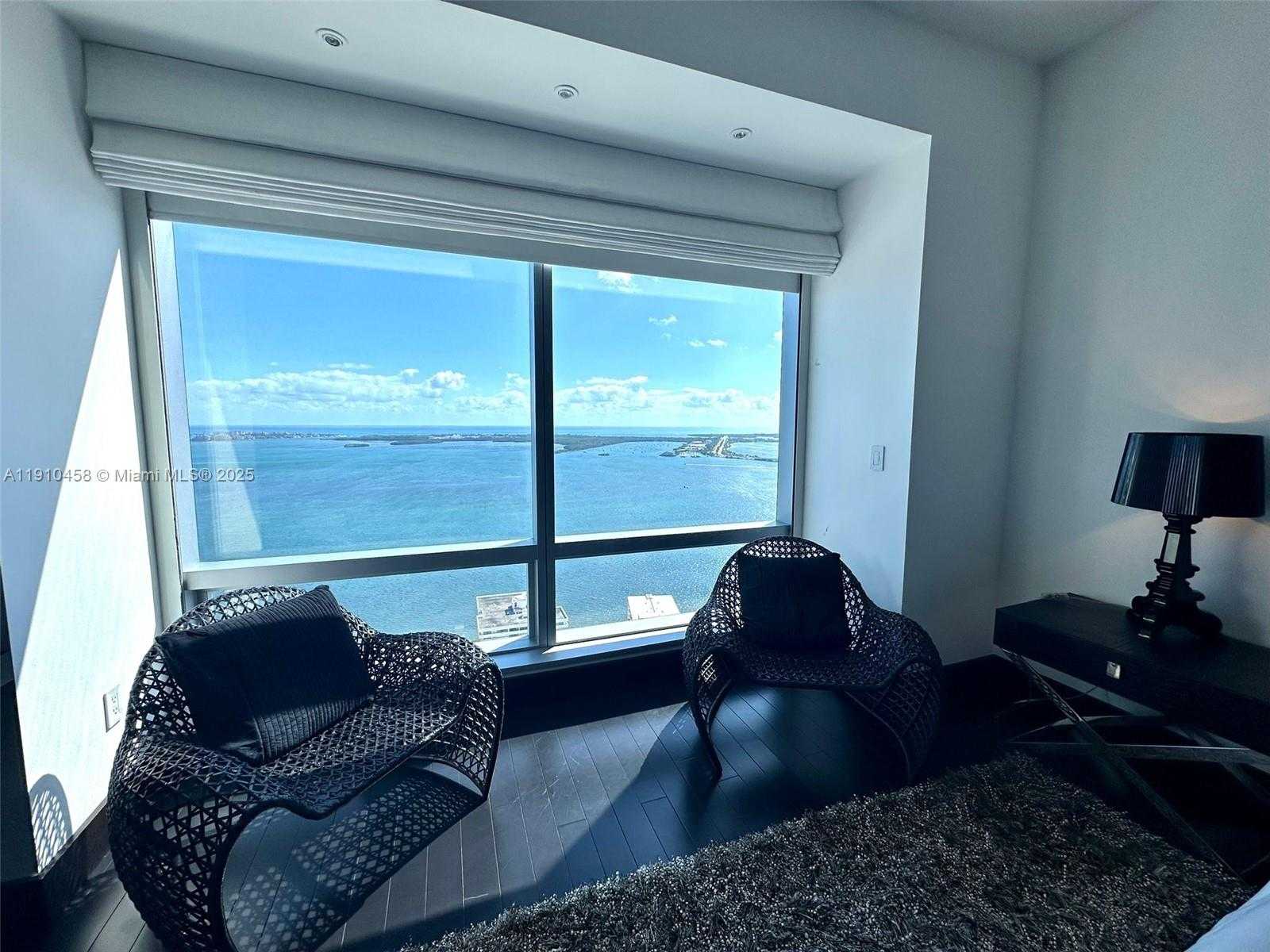 Small Image of Miami Number 4