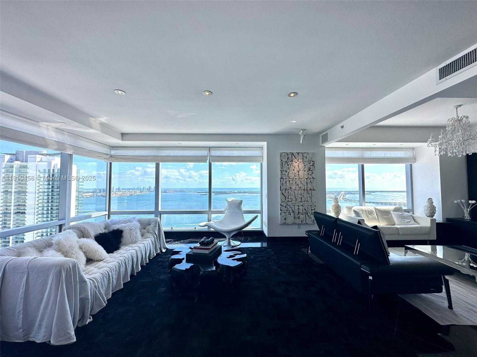 Small Image of Miami Number 8