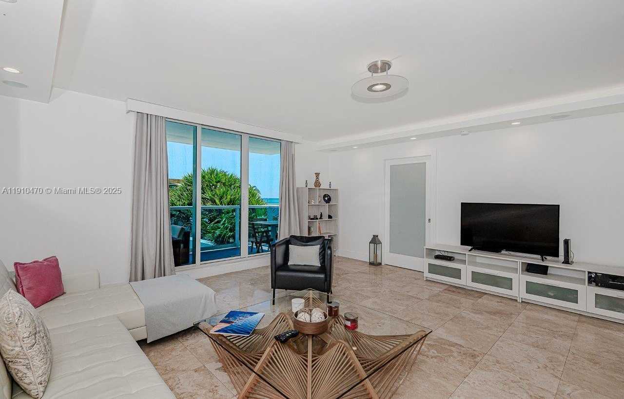 Small Image of 2301 COLLINS AVE #310, Miami Beach Number 5