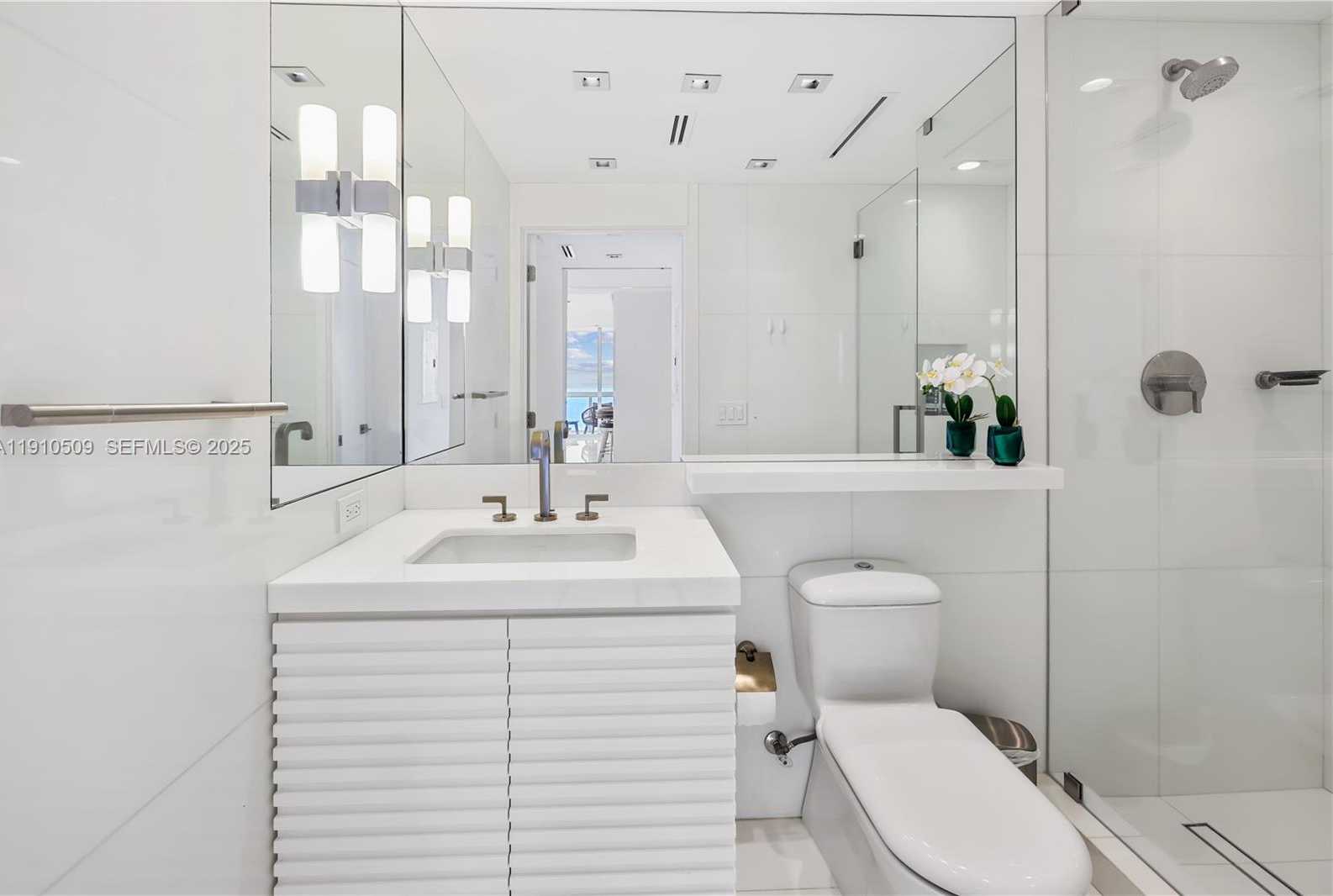 Small Image of 6899 COLLINS AVE #2208, Miami Beach Number 41