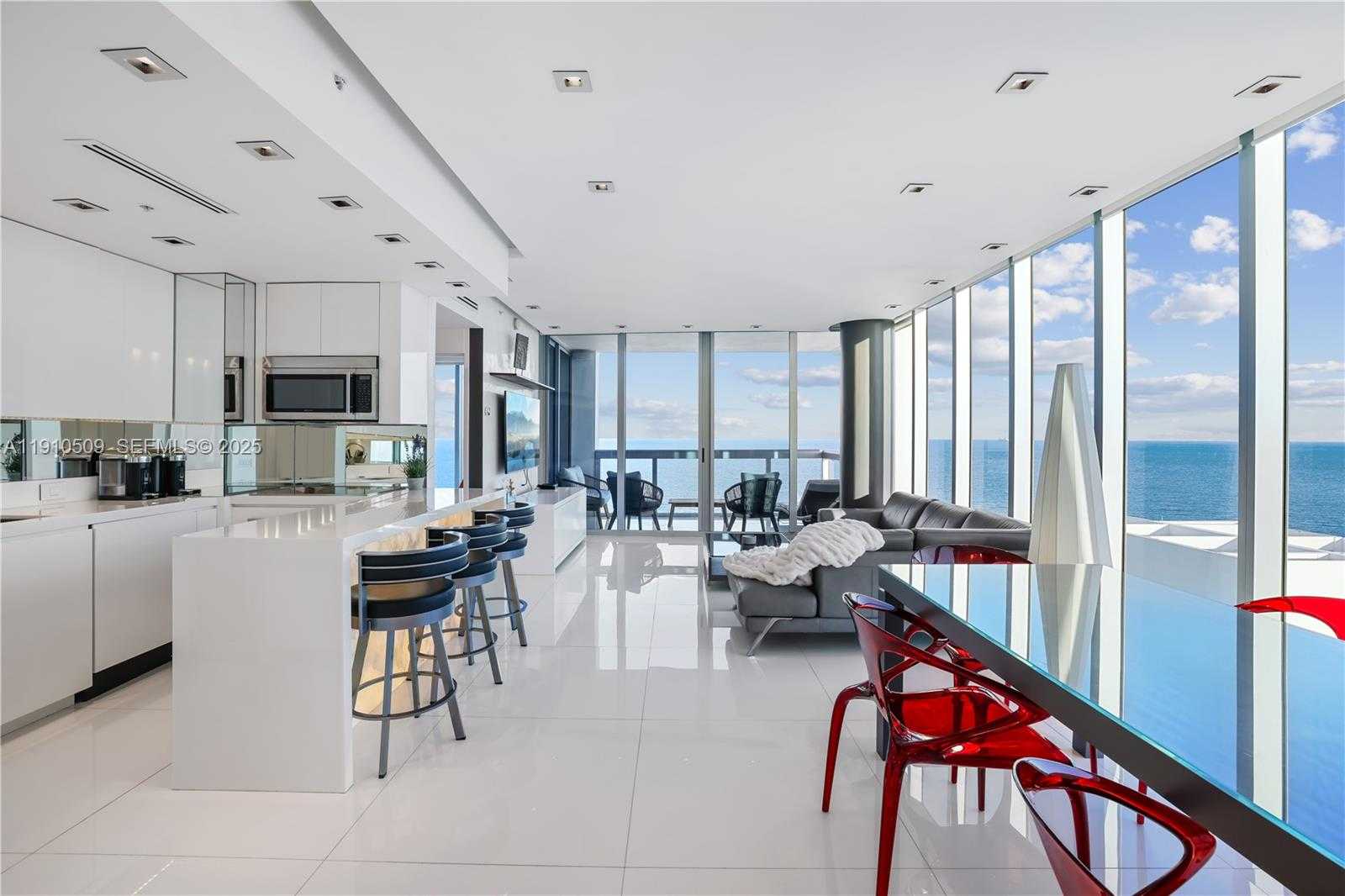 Small Image of 6899 COLLINS AVE #2208, Miami Beach Number 8