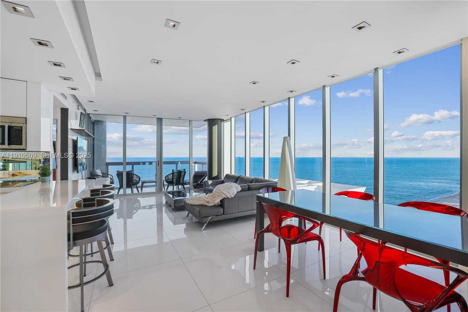 Small Image of 6899 COLLINS AVE #2208, Miami Beach Number 9