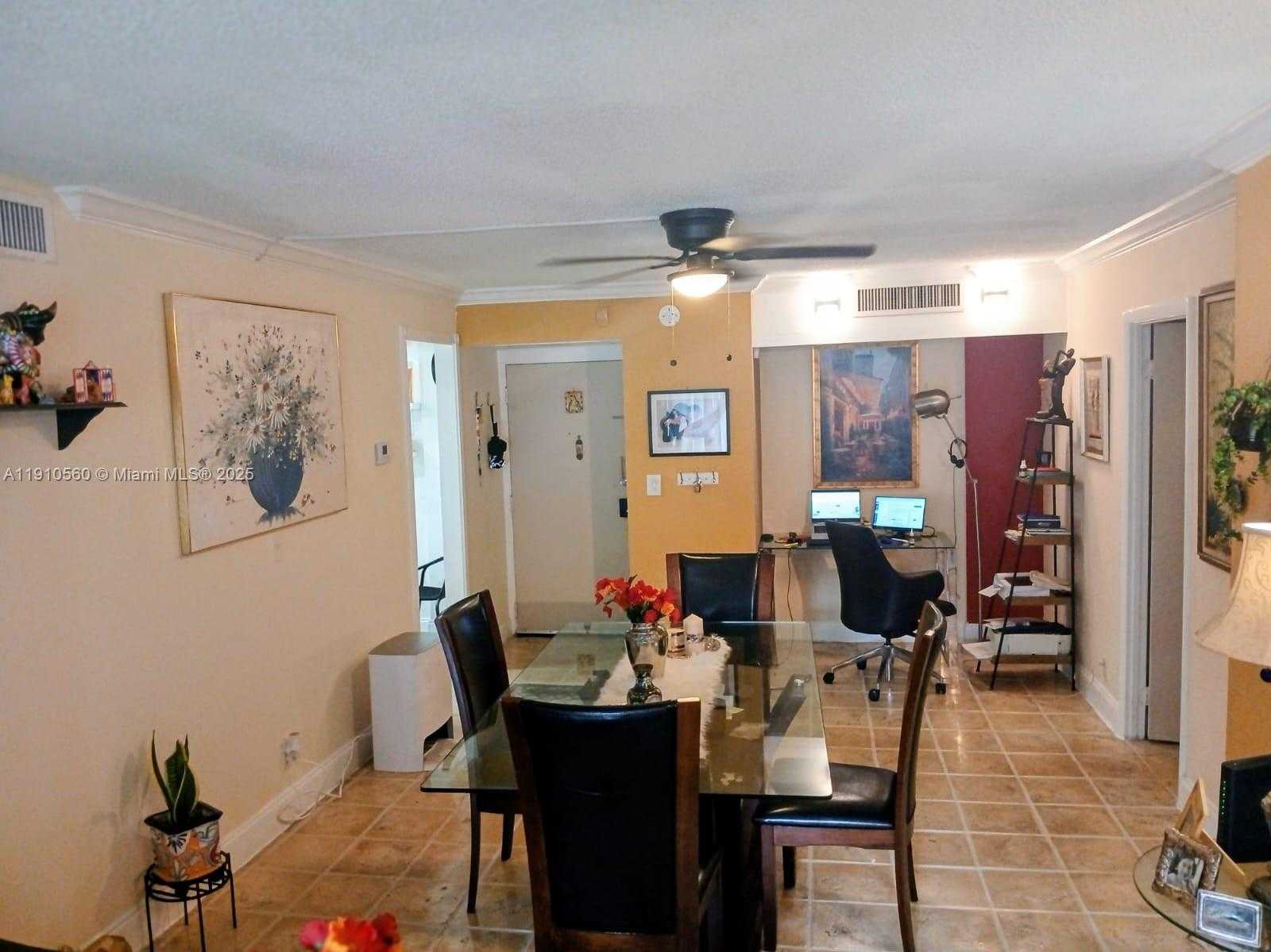 Small Image of 3101 NORTH COUNTRY CLUB DR #101, Aventura Number 5