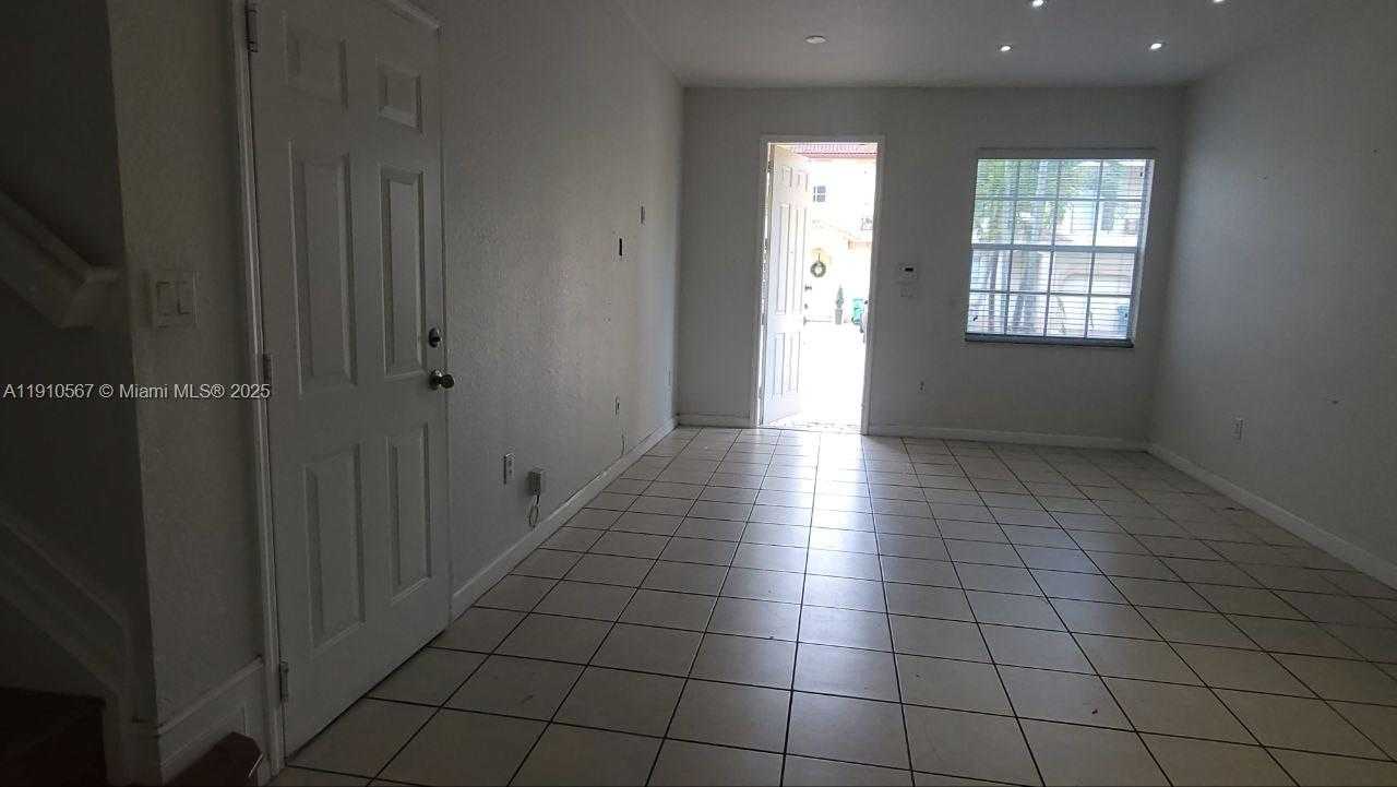 Small Image of 12874 SOUTH WEST 132ND TER #12874, Miami Number 11