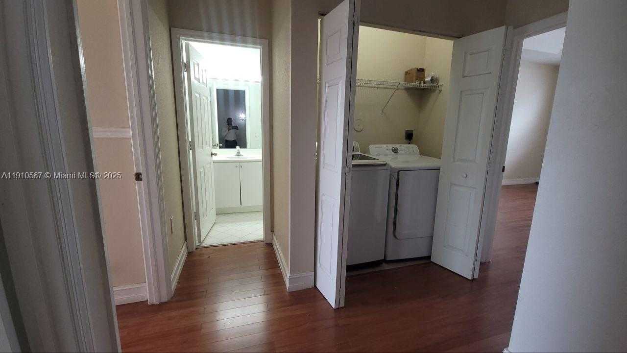 Small Image of 12874 SOUTH WEST 132ND TER #12874, Miami Number 14