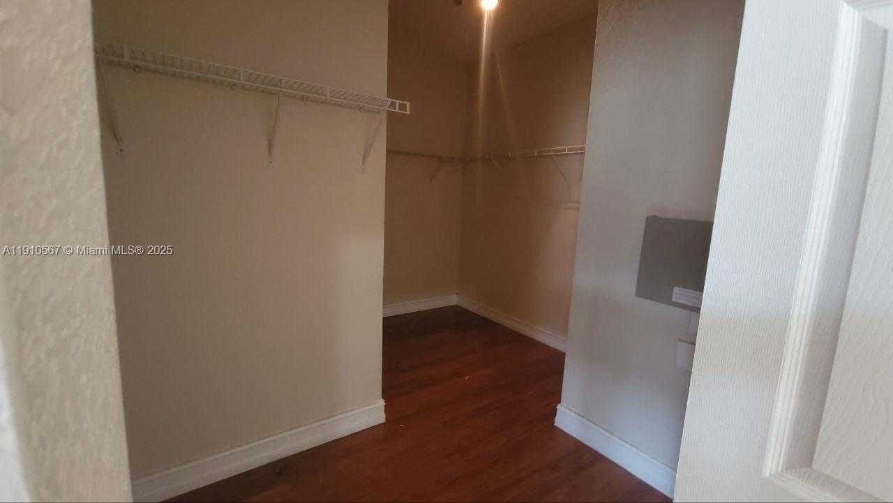 Small Image of 12874 SOUTH WEST 132ND TER #12874, Miami Number 22