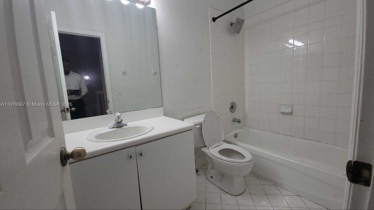 Small Image of 12874 SOUTH WEST 132ND TER #12874, Miami Number 23