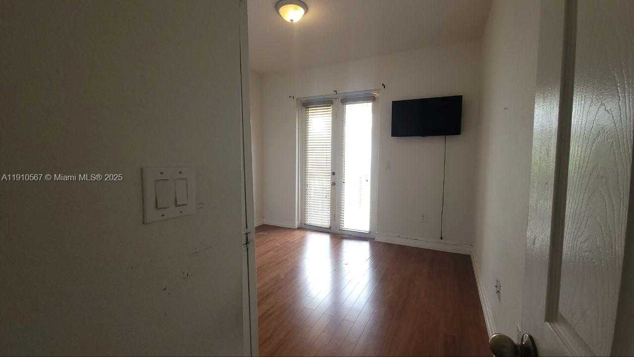 Small Image of 12874 SOUTH WEST 132ND TER #12874, Miami Number 28