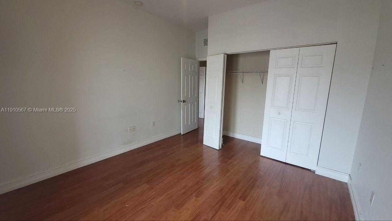 Small Image of 12874 SOUTH WEST 132ND TER #12874, Miami Number 29