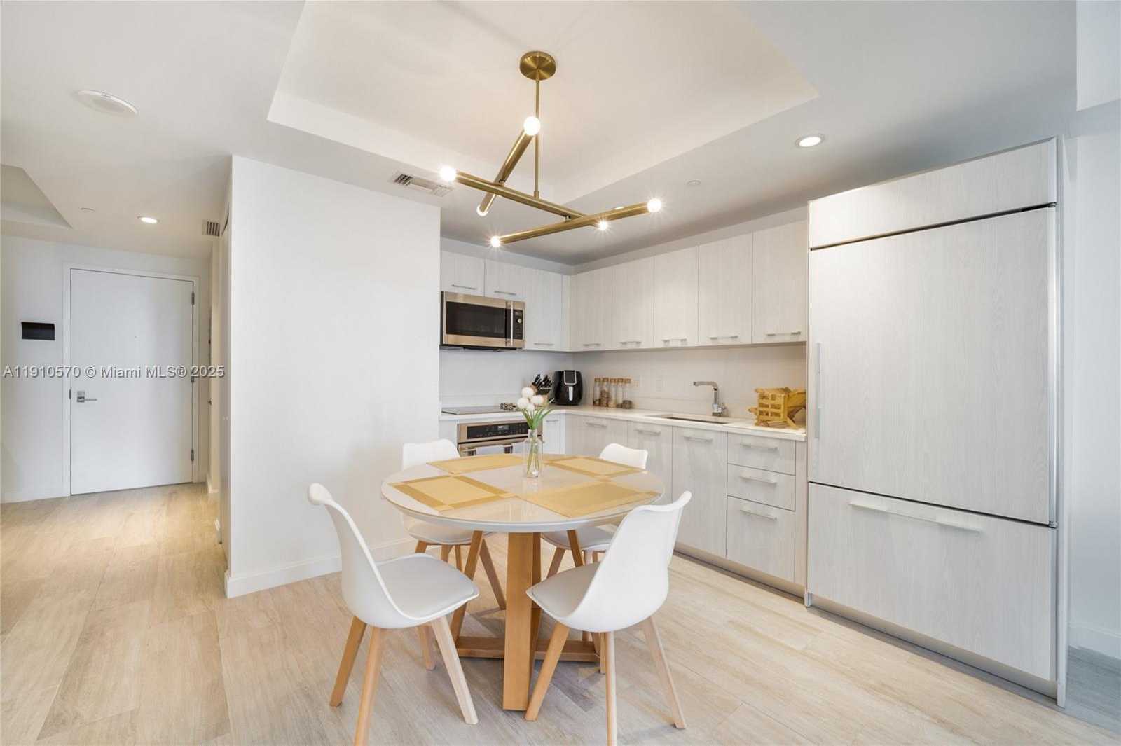 Small Image of 45 SOUTH WEST 9TH ST #1904, Miami Number 3