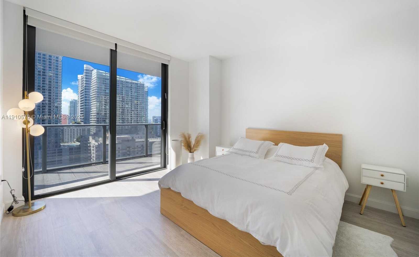 Small Image of 45 SOUTH WEST 9TH ST #1904, Miami Number 5