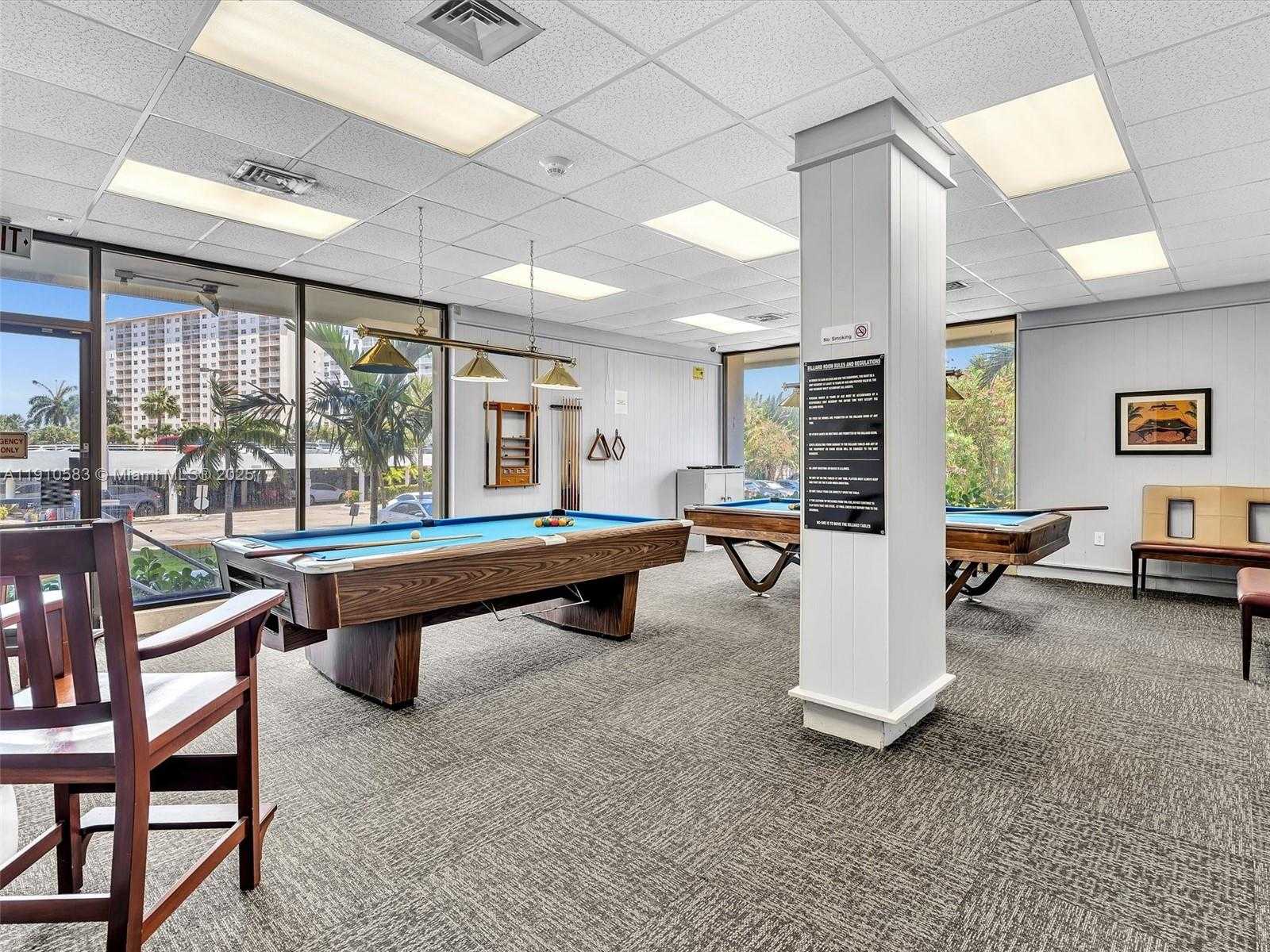 Small Image of 300 BAYVIEW DR #902, Sunny Isles Beach Number 47