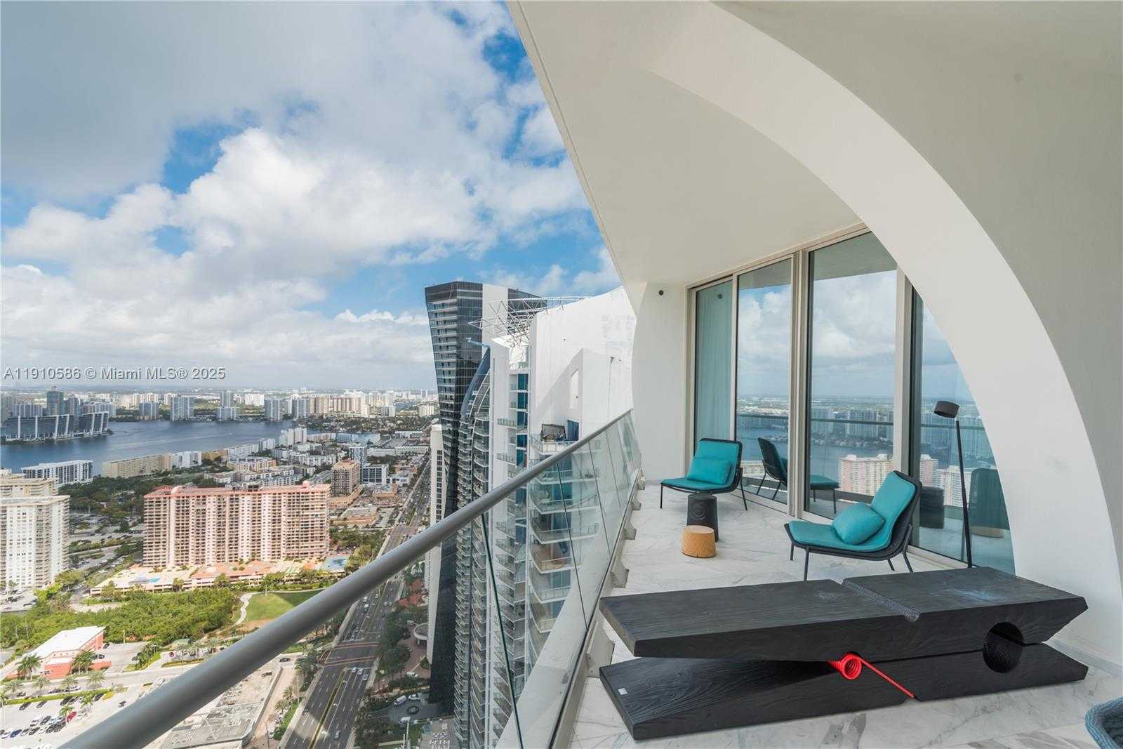 Small Image of 16901 COLLINS AVE #4603, Sunny Isles Beach Number 9