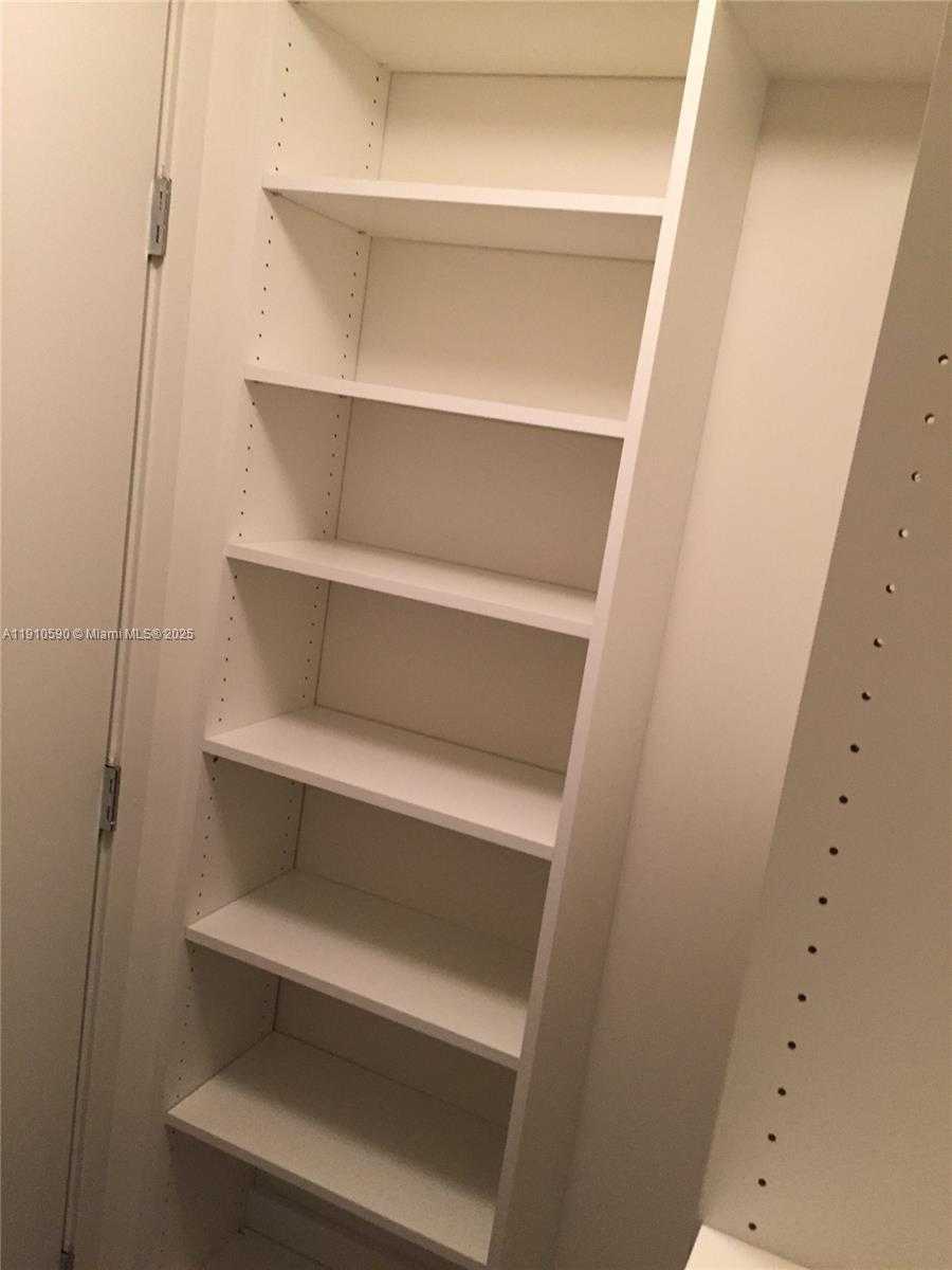 Small Image of 999 SOUTH WEST 1ST AVE #3210, Miami Number 11