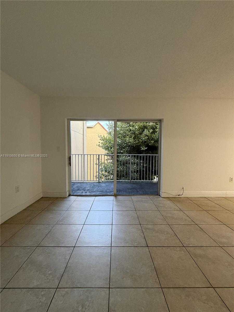 Small Image of 5112 NORTH WEST 79TH AVE #304, Doral Number 5