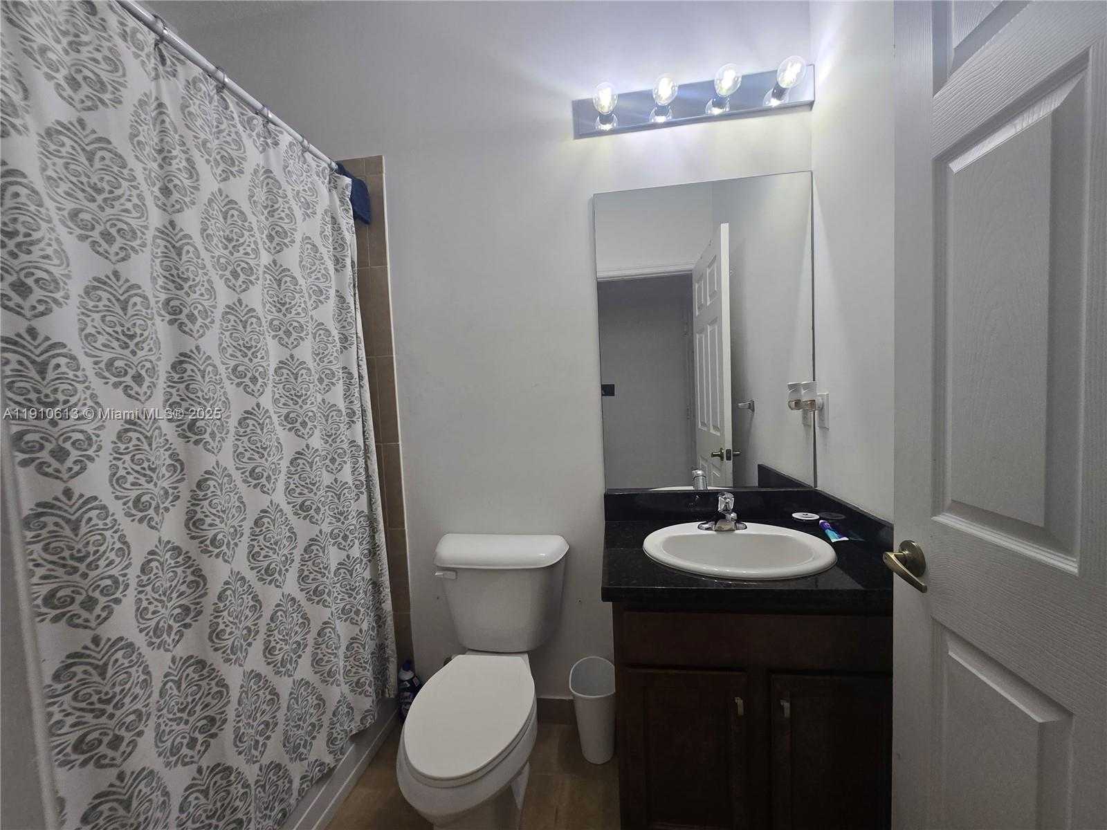 Small Image of 11938 SOUTH WEST 26TH CT, Miramar Number 10