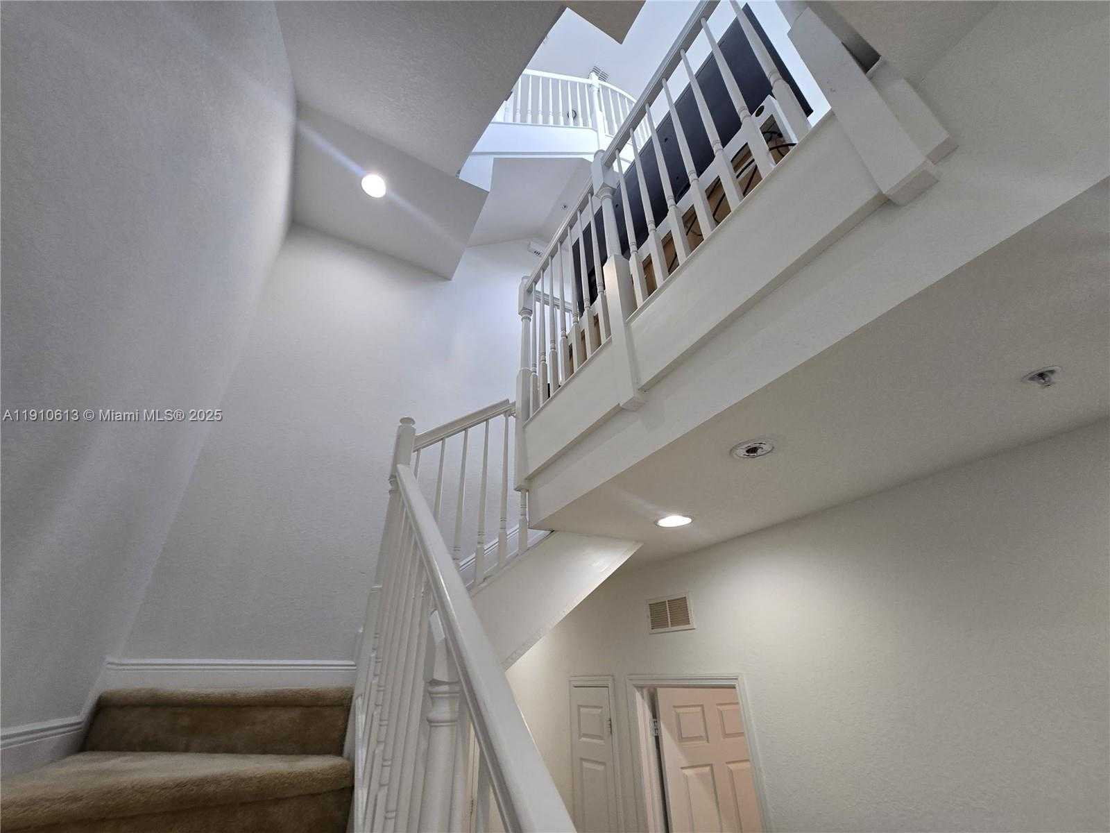 Small Image of 11938 SOUTH WEST 26TH CT, Miramar Number 14