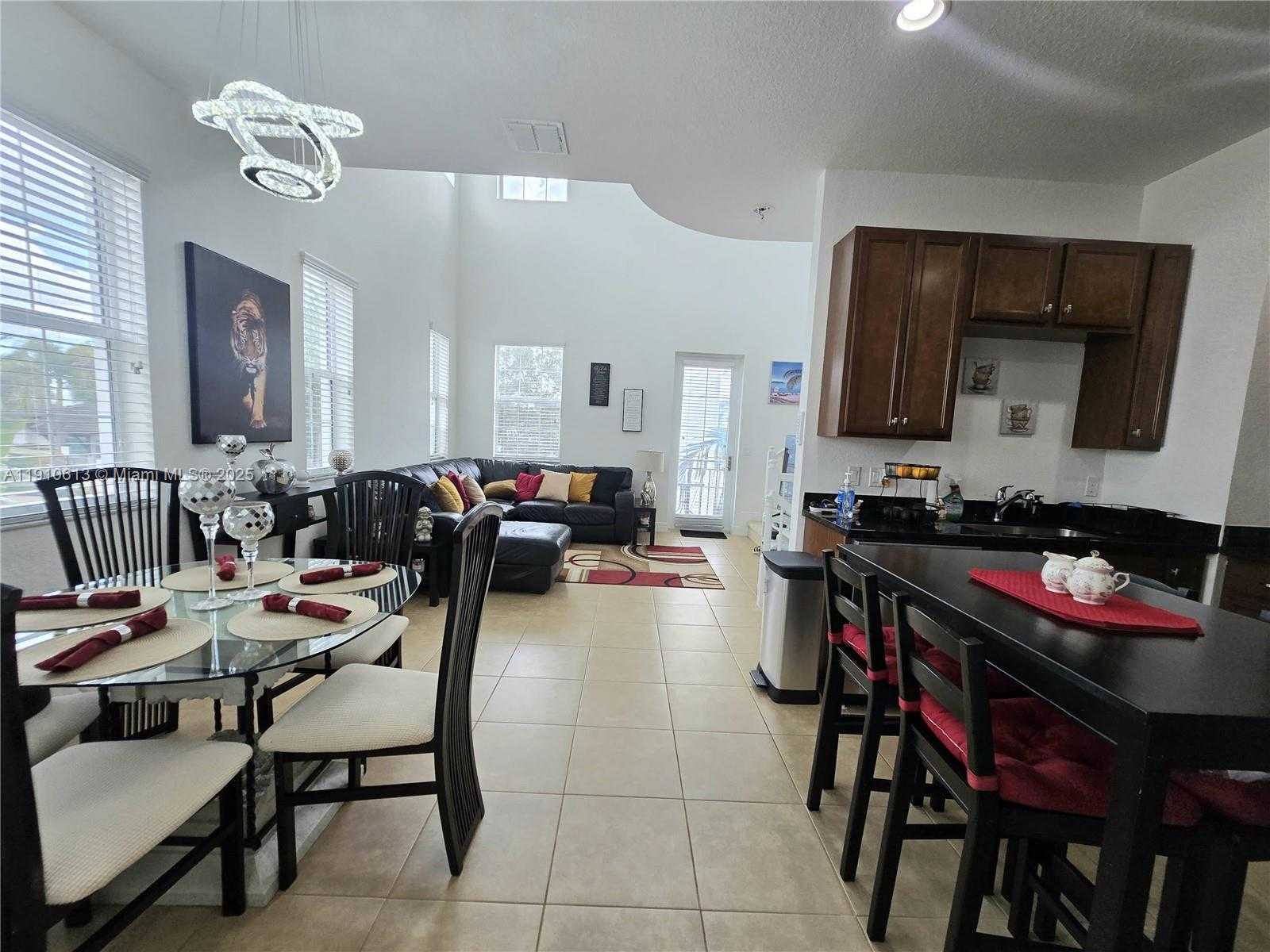 Small Image of 11938 SOUTH WEST 26TH CT, Miramar Number 19