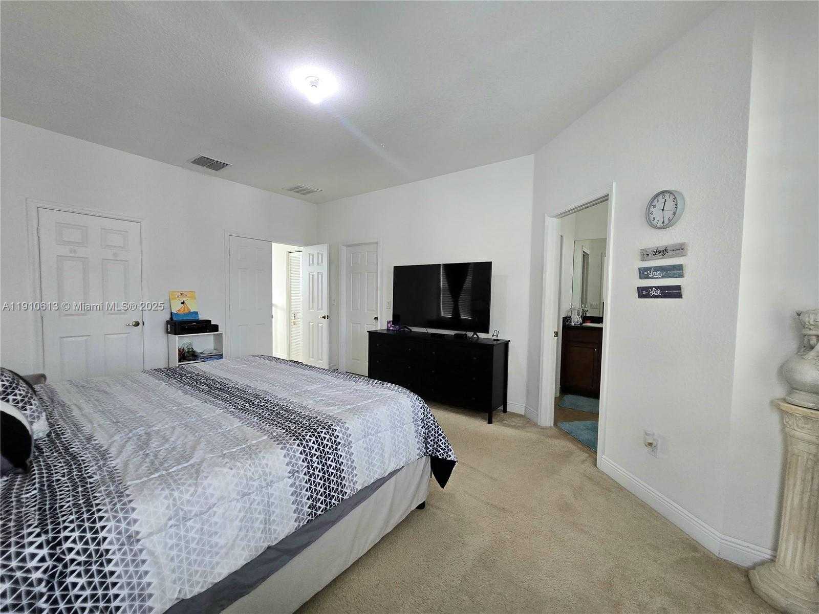 Small Image of 11938 SOUTH WEST 26TH CT, Miramar Number 35