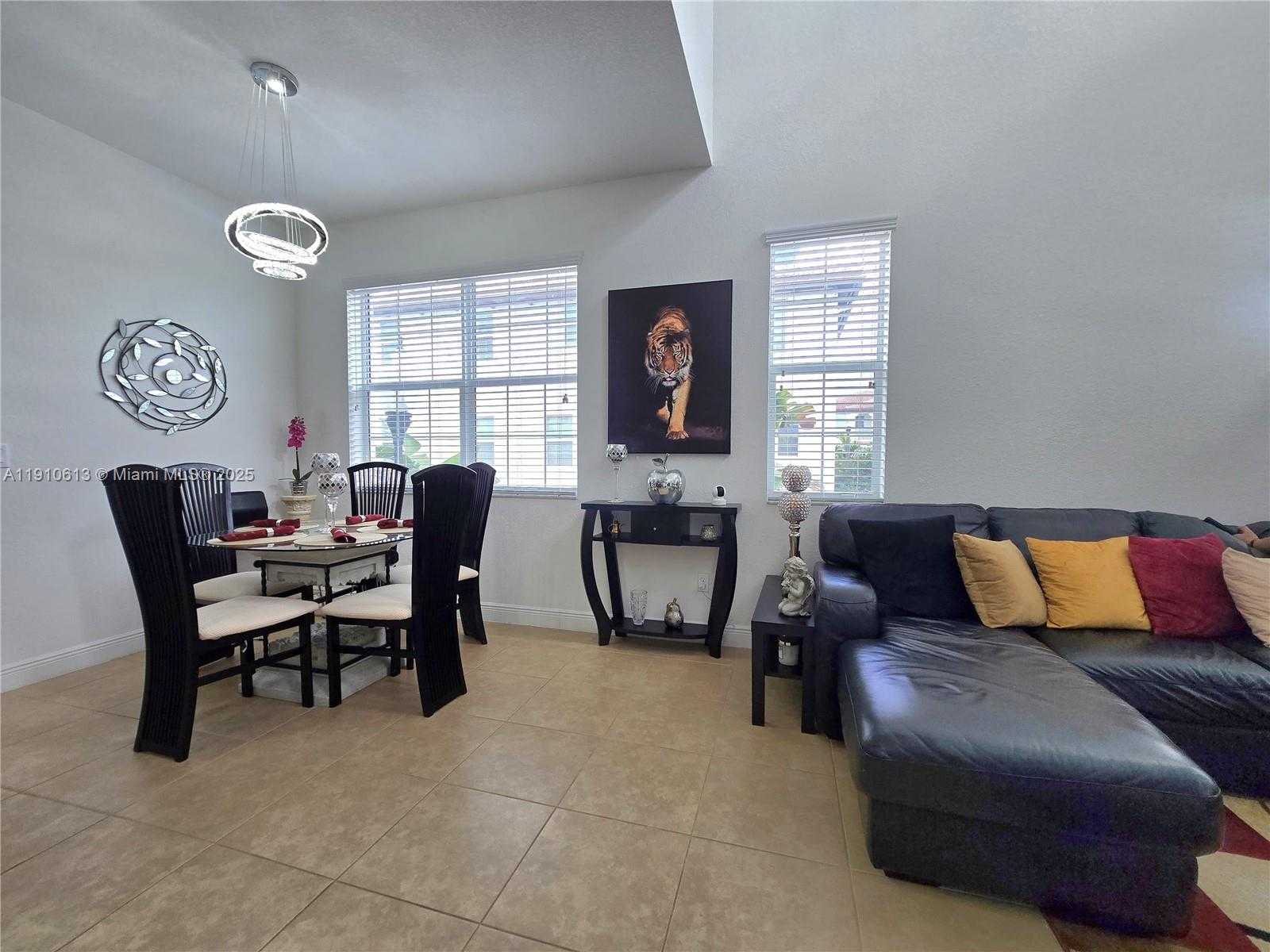 Small Image of 11938 SOUTH WEST 26TH CT, Miramar Number 5