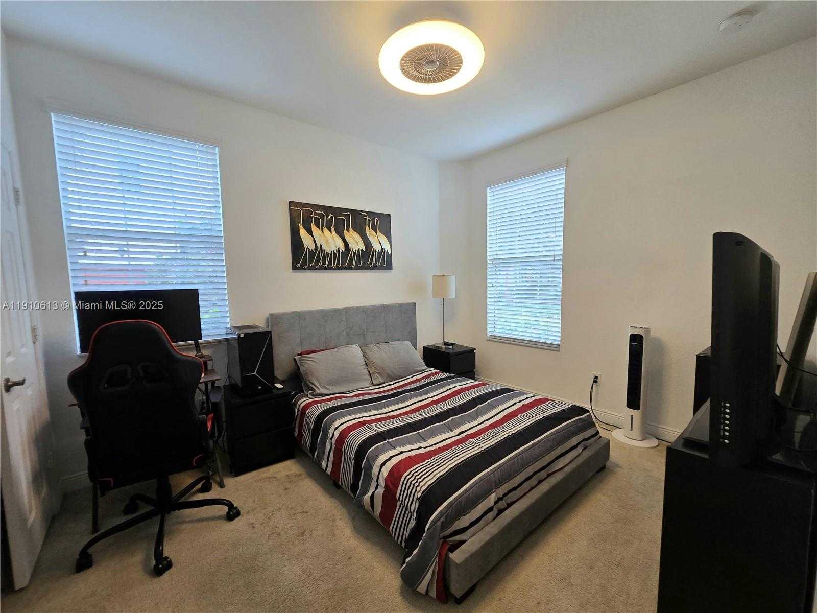 Small Image of 11938 SOUTH WEST 26TH CT, Miramar Number 8