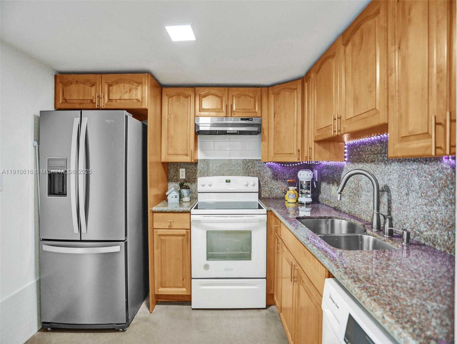 Small Image of 3601 SOUTH WEST 117TH AVE #9-203, Miami Number 12