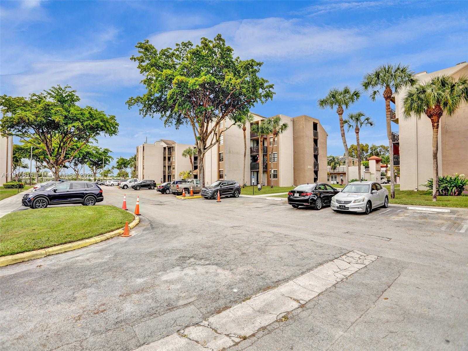 Small Image of 3601 SOUTH WEST 117TH AVE #9-203, Miami Number 33