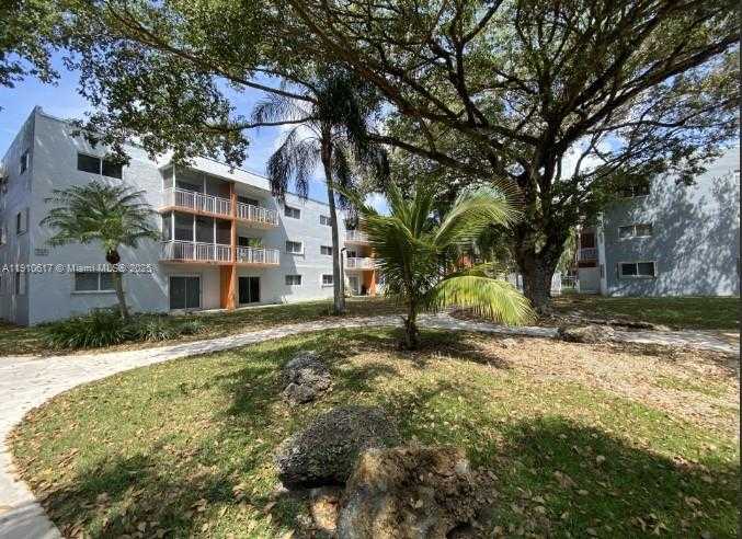 Small Image of 11307 SOUTH WEST 200TH ST #305-B, Miami Number 2