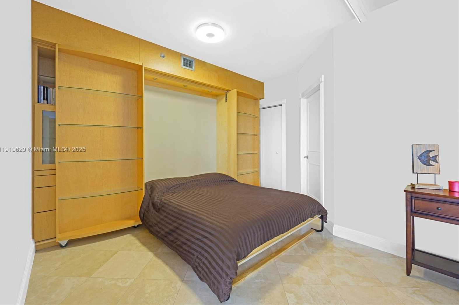 Small Image of 4779 COLLINS AVE #3206, Miami Beach Number 18