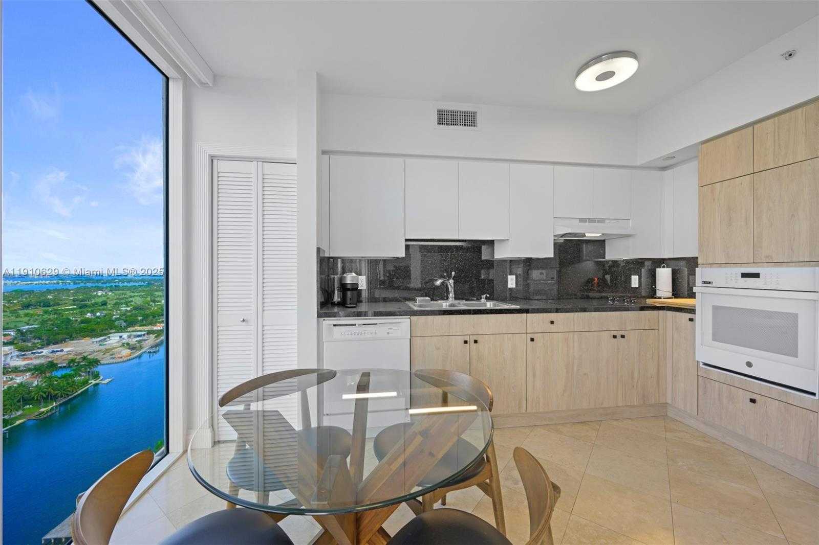 Small Image of 4779 COLLINS AVE #3206, Miami Beach Number 22