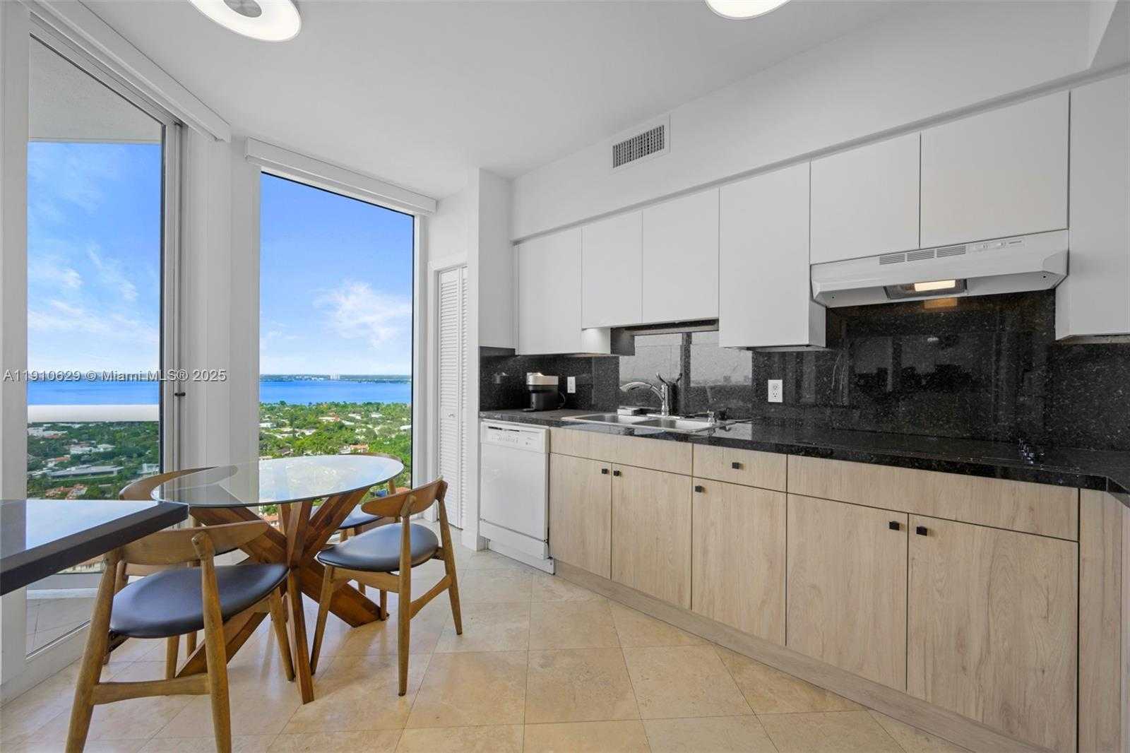 Small Image of 4779 COLLINS AVE #3206, Miami Beach Number 23