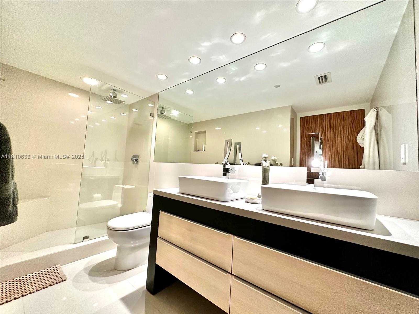 Small Image of 7330 OCEAN TER #11-A, Miami Beach Number 19