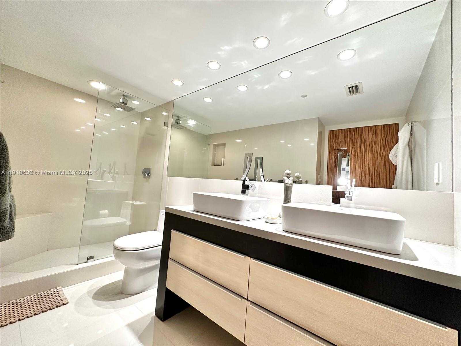 Small Image of 7330 OCEAN TER #11-A, Miami Beach Number 20