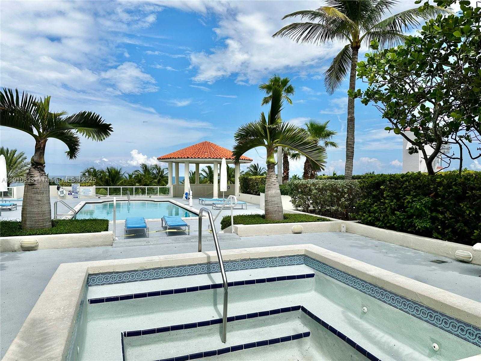 Small Image of 7330 OCEAN TER #11-A, Miami Beach Number 32