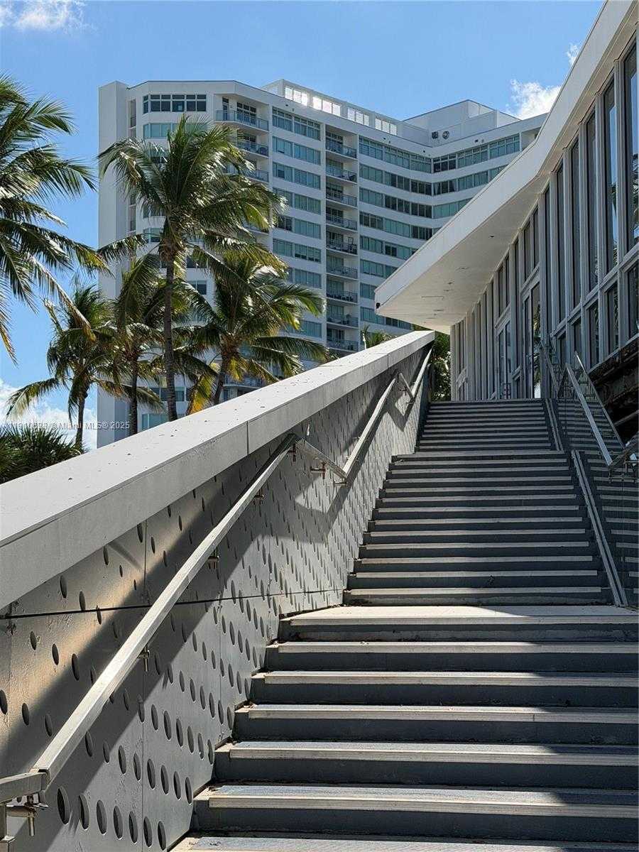 Small Image of 7330 OCEAN TER #11-A, Miami Beach Number 39