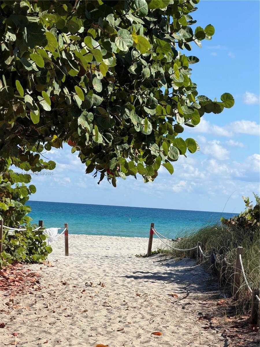 Small Image of 7330 OCEAN TER #11-A, Miami Beach Number 8