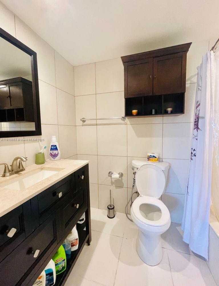 Small Image of 17570 ATLANTIC BLVD #517, Sunny Isles Beach Number 7