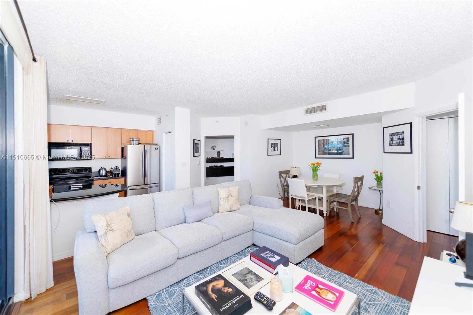Small Image of 1330 WEST AVE #3104, Miami Beach Number 10