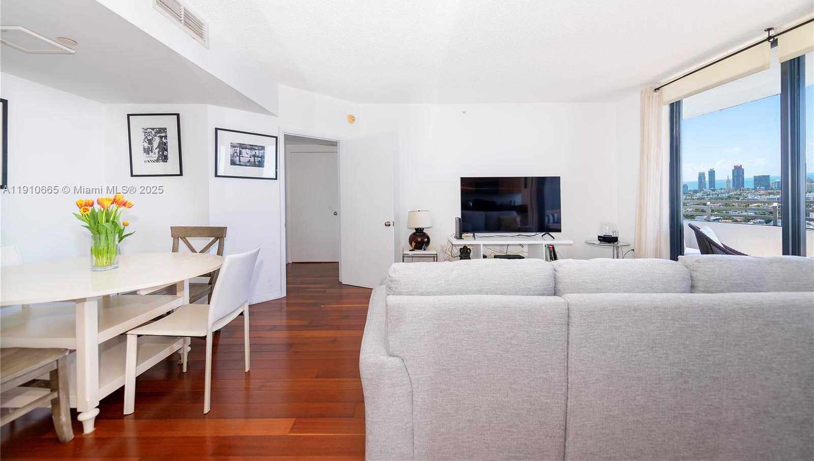 Small Image of 1330 WEST AVE #3104, Miami Beach Number 12