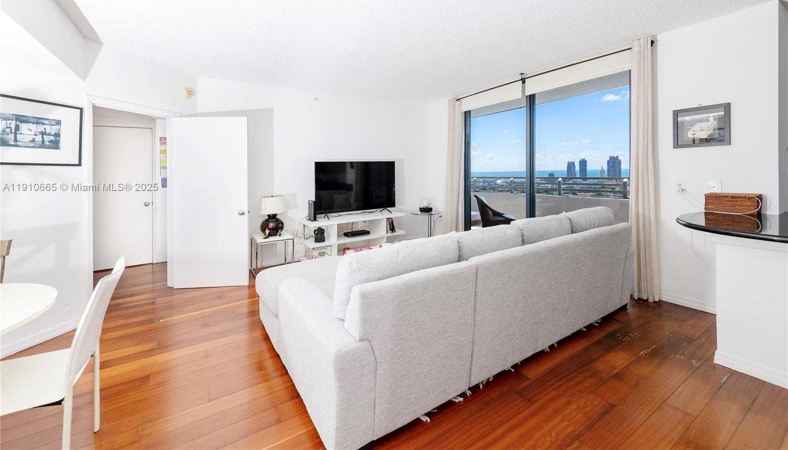Small Image of 1330 WEST AVE #3104, Miami Beach Number 13