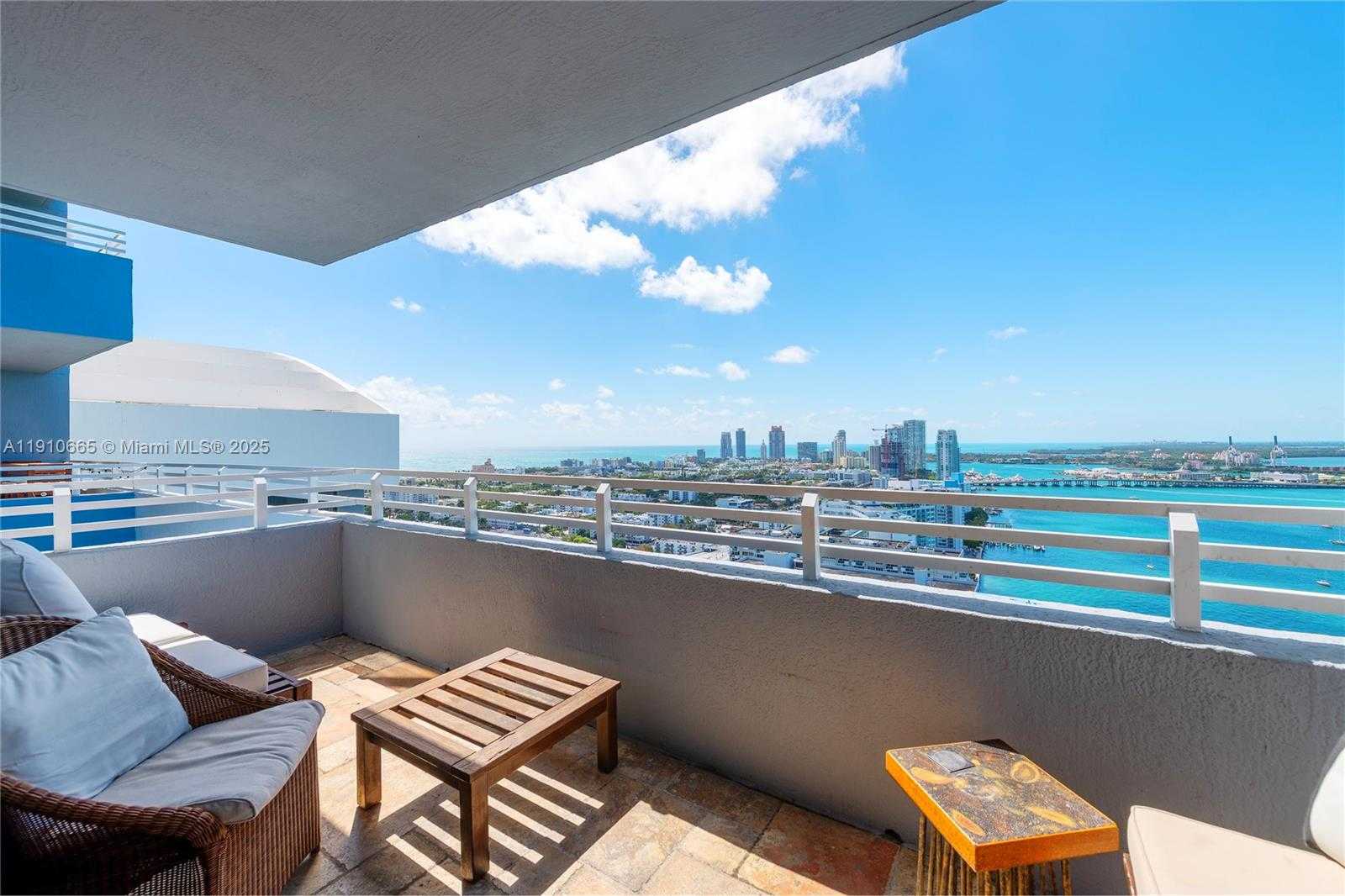 Small Image of 1330 WEST AVE #3104, Miami Beach Number 4