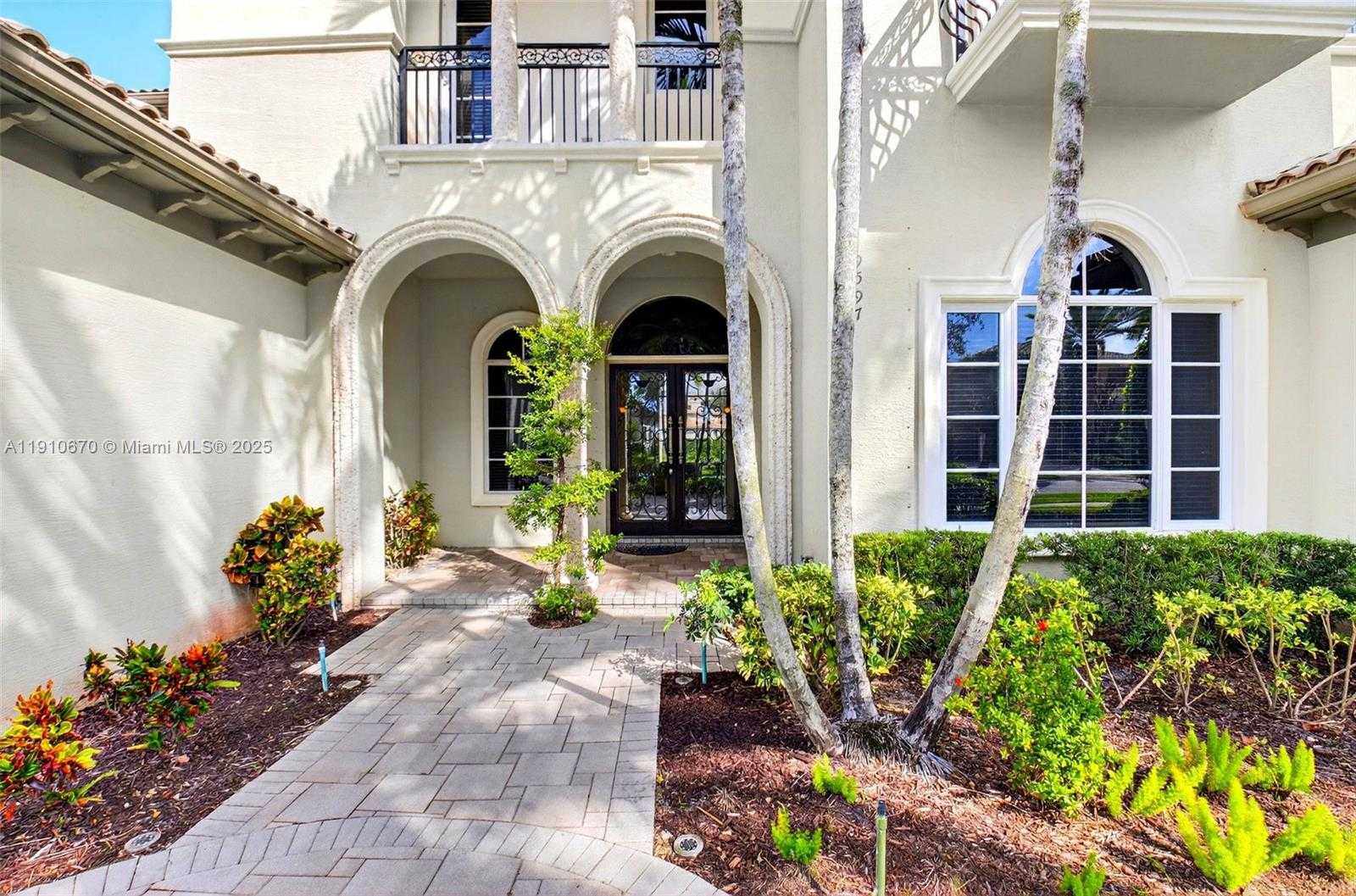 Small Image of 9597 BRIDGEBROOK DR, Boca Raton Number 3