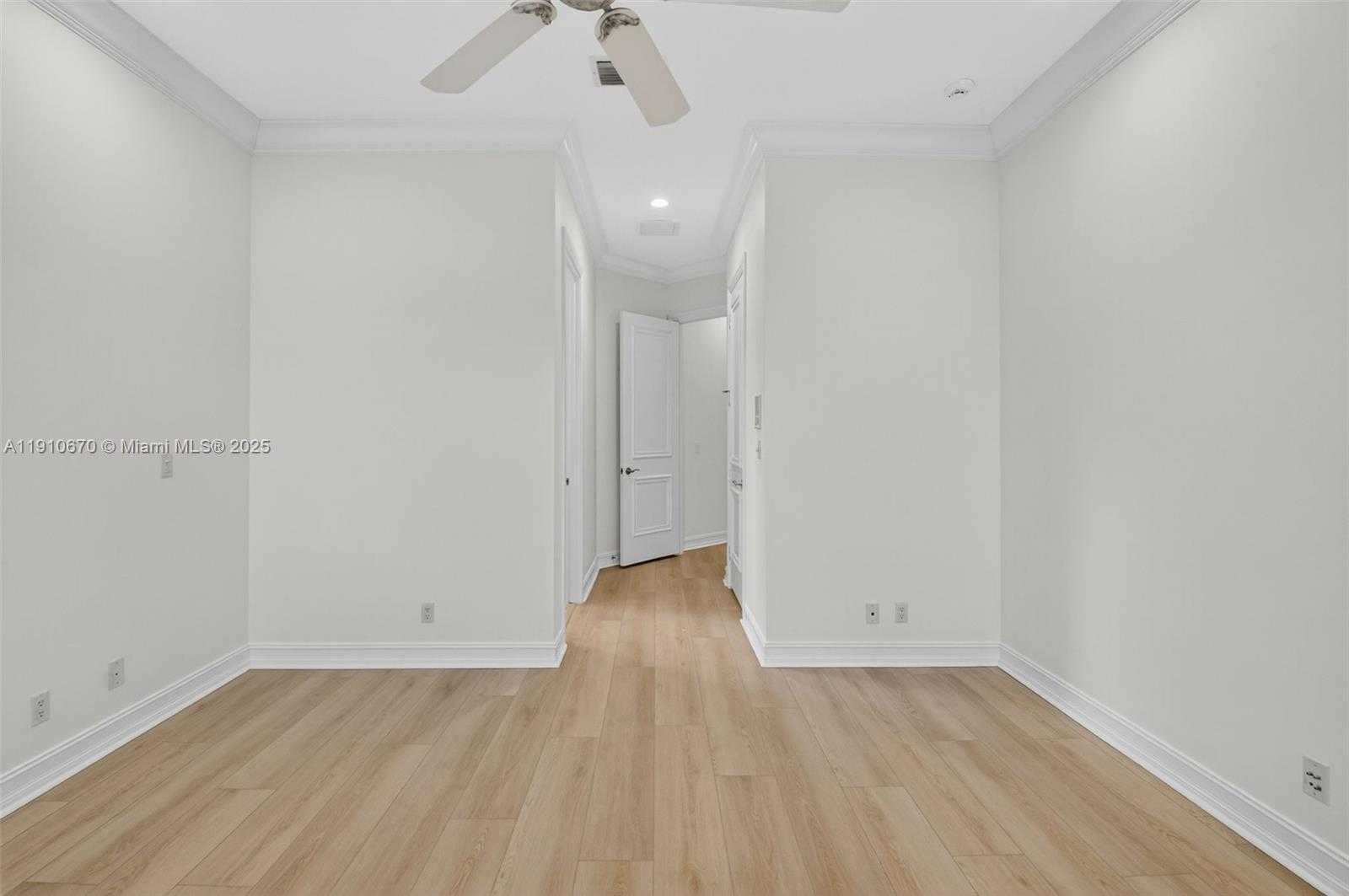 Small Image of 9597 BRIDGEBROOK DR, Boca Raton Number 33