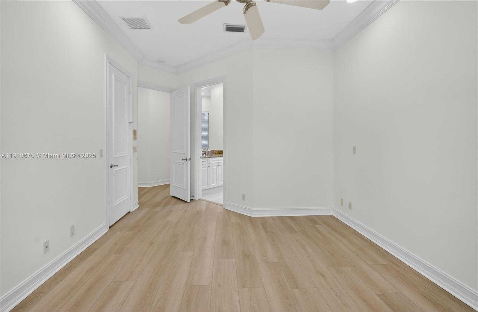 Small Image of 9597 BRIDGEBROOK DR, Boca Raton Number 36