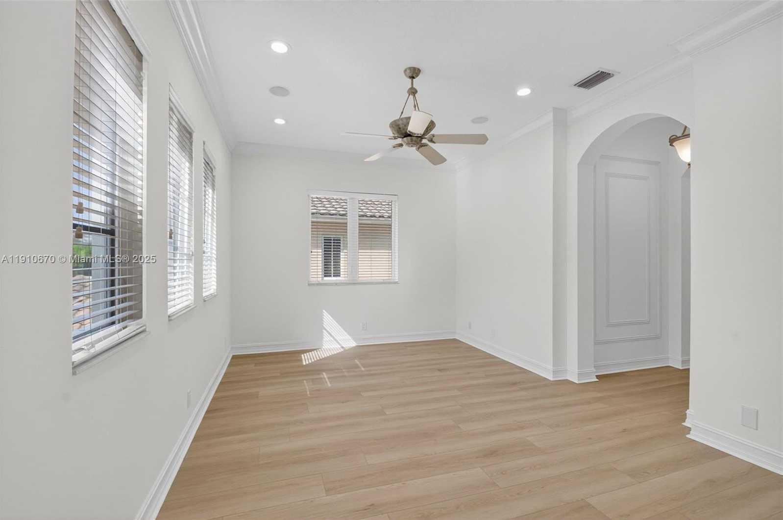 Small Image of 9597 BRIDGEBROOK DR, Boca Raton Number 42